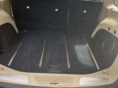 Used 2012 Jeep Grand Cherokee Limited image 8