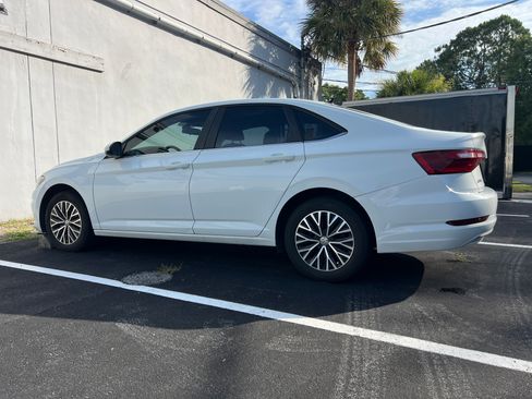 Used 2020 Volkswagen Jetta SE FWD image 2