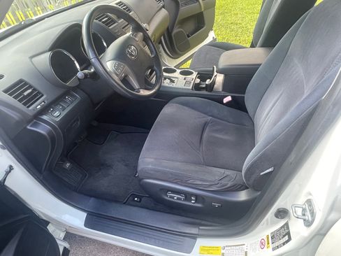 Used 2009 Toyota Highlander Sport FWD image 13
