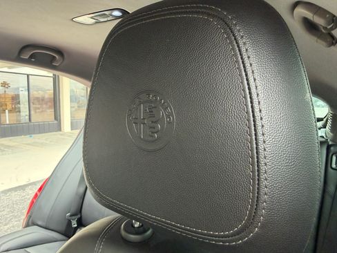 Used 2021 Alfa Romeo Stelvio Sprint RWD image 8
