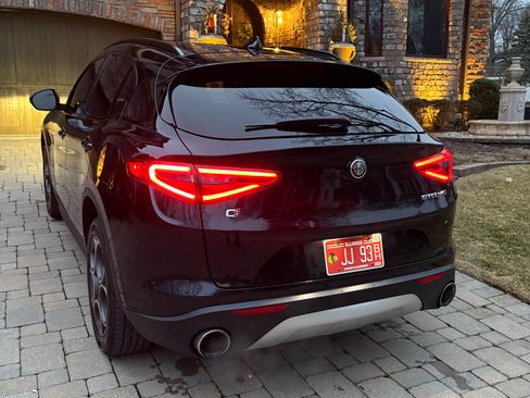 Used 2018 Alfa Romeo Stelvio Sport w/ Quick Order Package 22J Sport image 11