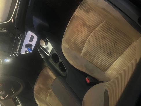 Used 2016 Toyota Prius Two image 12