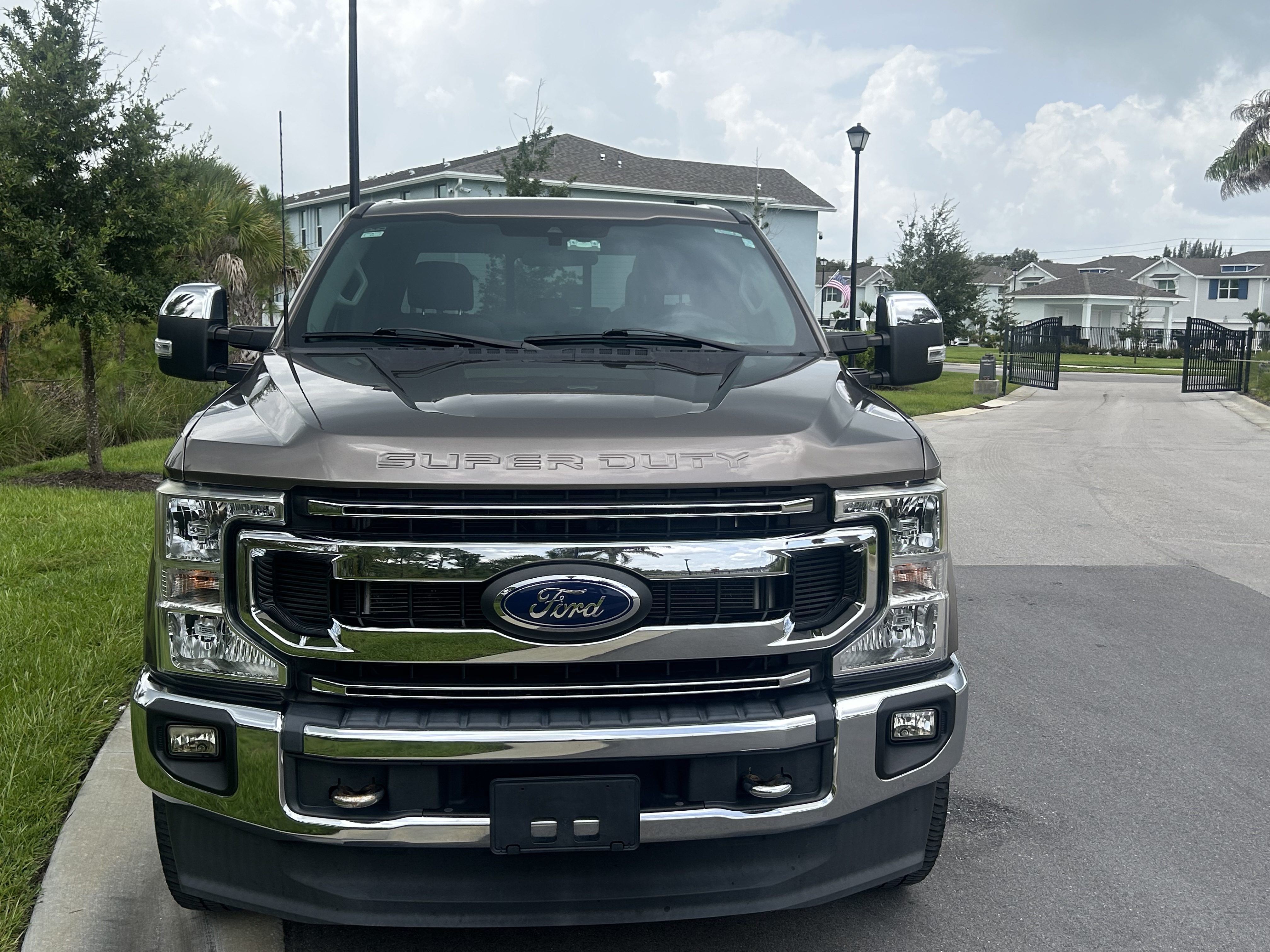 Used 2022 Ford F250 XLT w/ XLT Premium Package AWD/4WD image 4