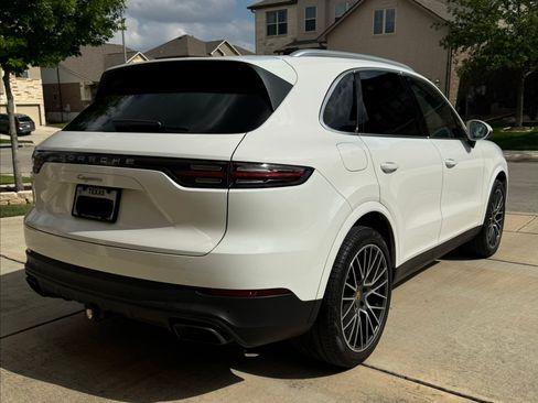 Used 2019 Porsche Cayenne image 11
