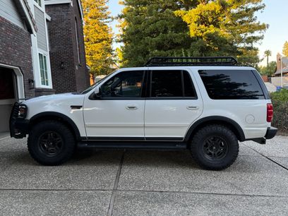 Used 2000 Ford Expedition Eddie Bauer