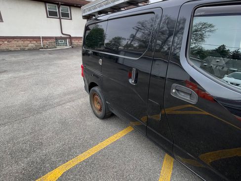 Used 2014 Nissan NV200 S FWD image 5