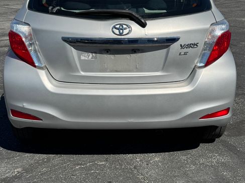 Used 2012 Toyota Yaris LE image 5