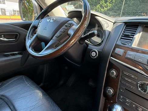 Used 2012 INFINITI QX56 4WD w/ Deluxe Touring Pkg image 8