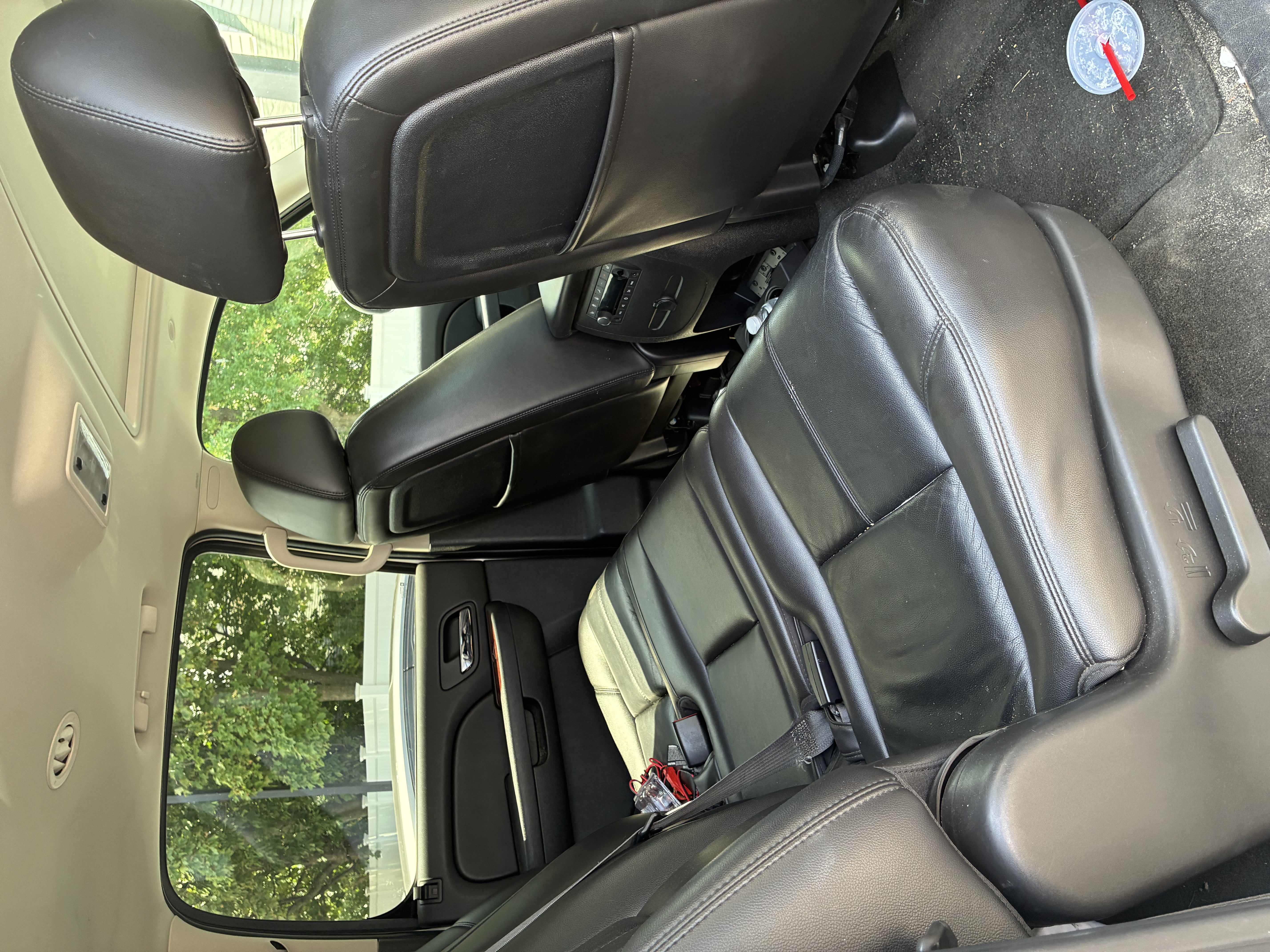 Used 2011 GMC Yukon XL SLT w/ SLT Chrome Package AWD/4WD image 9