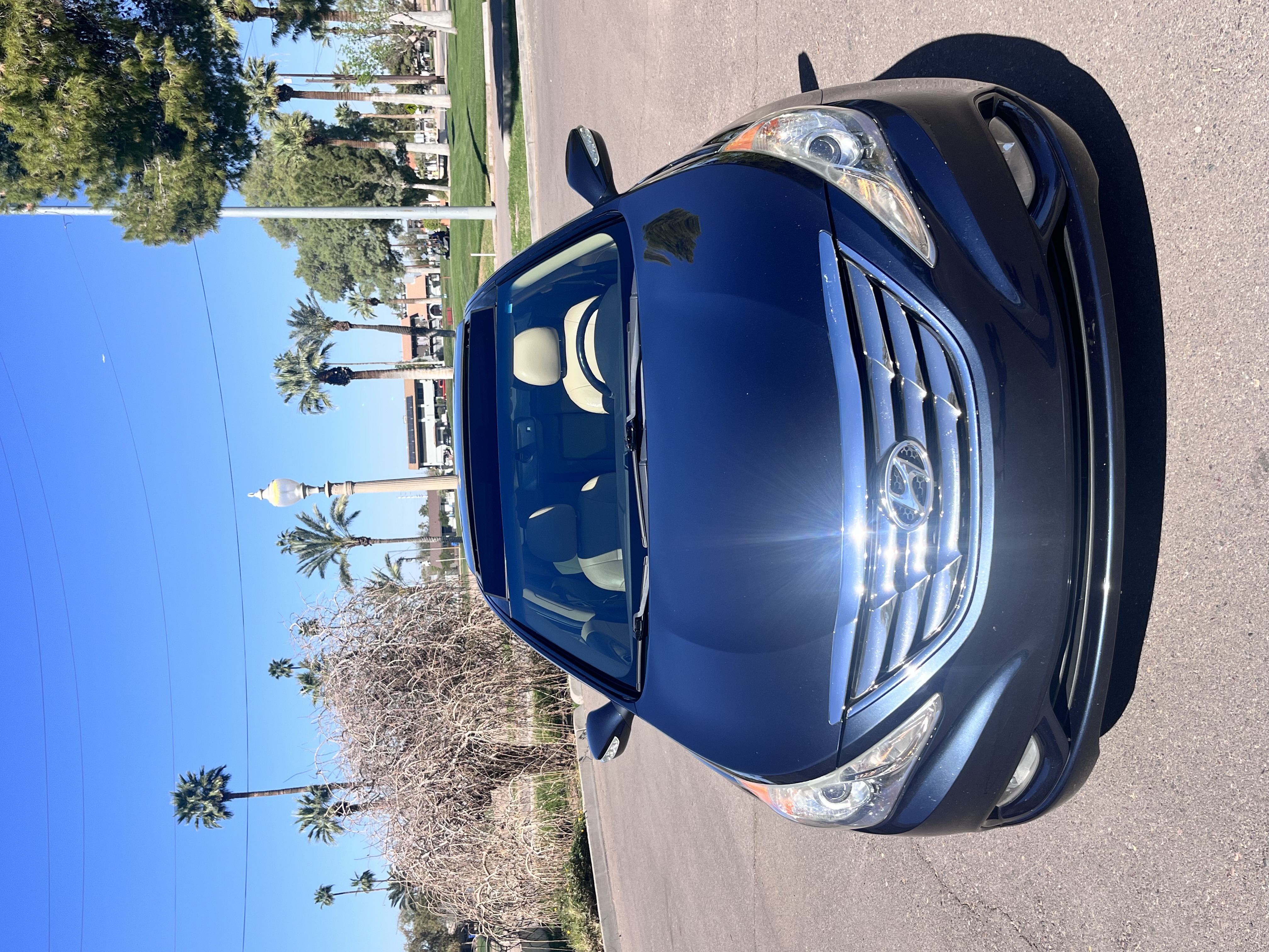 Used 2012 Hyundai Sonata Limited w/ Navigation Pkg FWD image 1