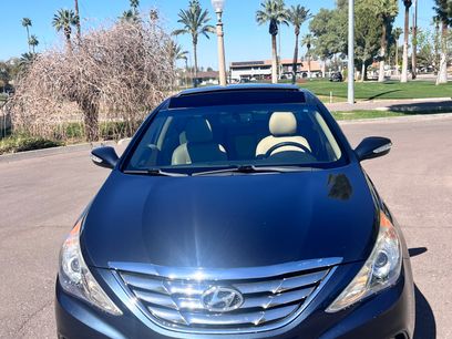 Used 2012 Hyundai Sonata Limited w/ Navigation Pkg