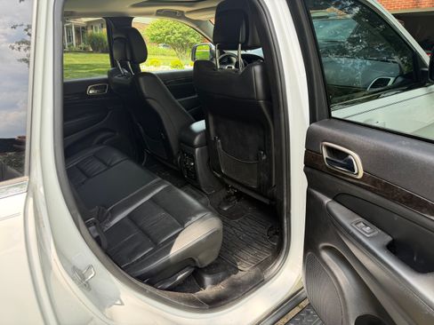 Used 2013 Jeep Grand Cherokee Altitude AWD/4WD image 20