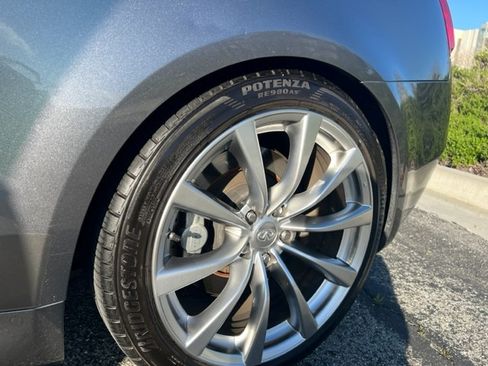 Used 2010 INFINITI G37 Journey w/ Premium Pkg image 5