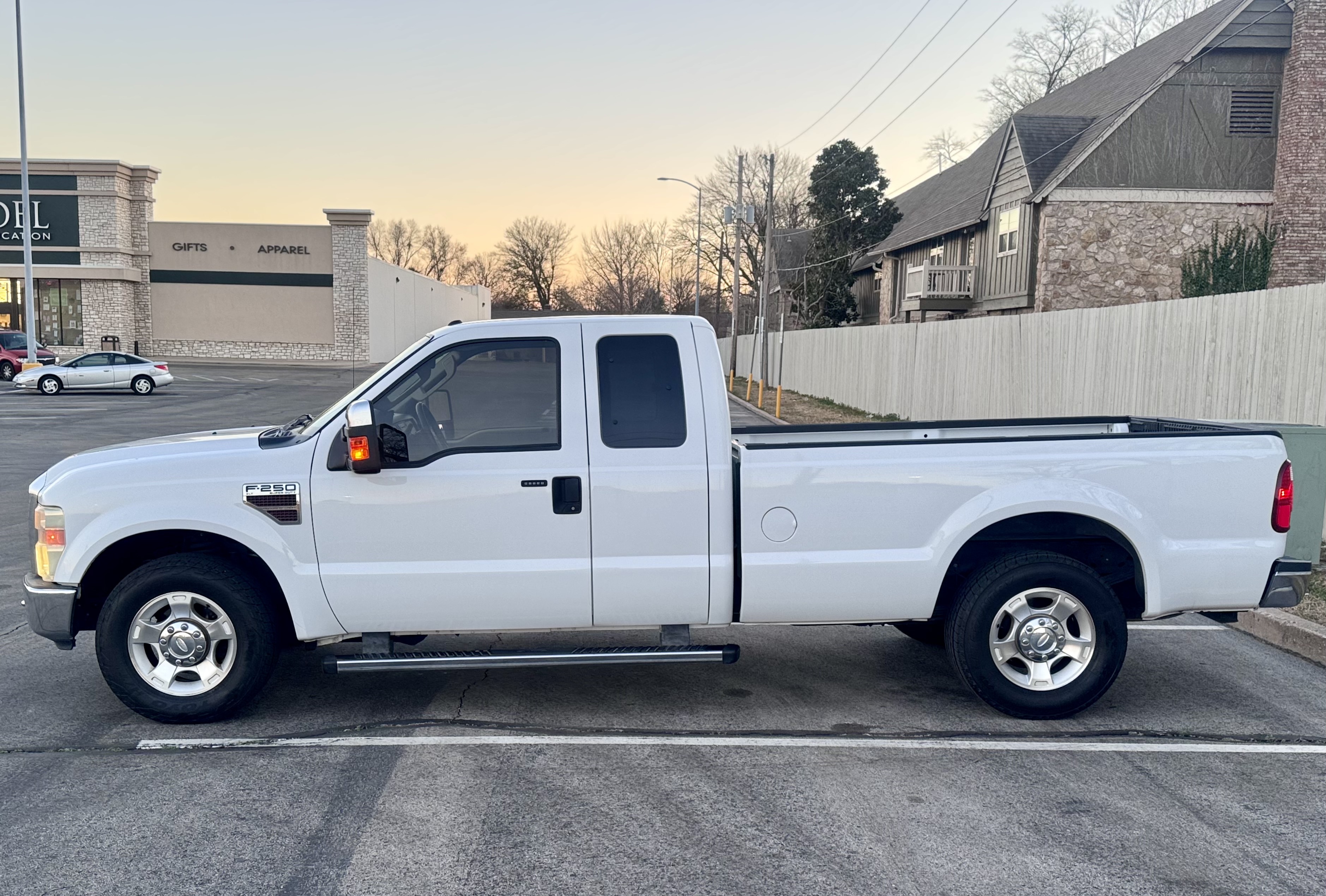 Used 2010 Ford F250 XLT RWD image 4