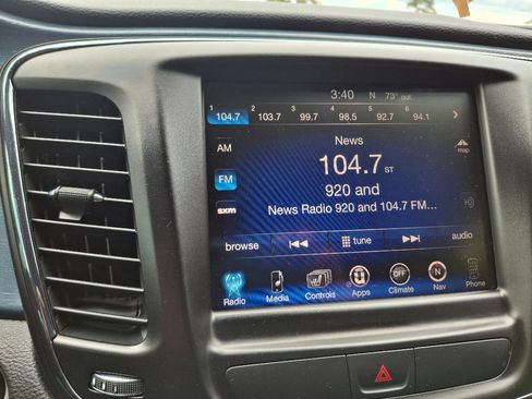 Used 2015 Chrysler 200 S w/ Navigation & Sound Group I image 19