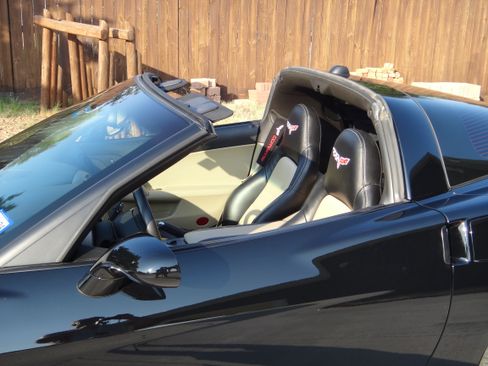 Used 2005 Chevrolet Corvette Coupe w/ Preferred Equipment Group image 14