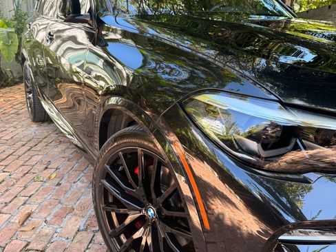 Used 2021 BMW X5 sDrive40i w/ M Sport Package image 12