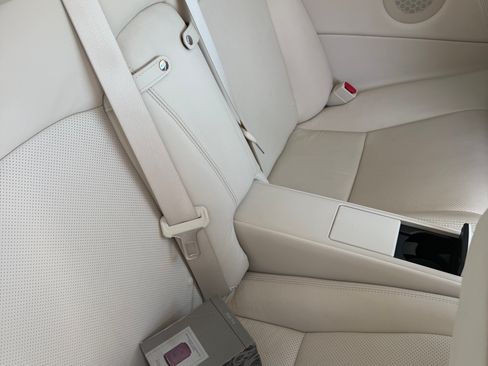 Used 2010 Lexus IS 250C image 8