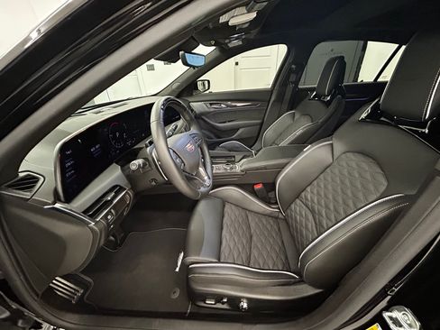 Used 2025 Cadillac CT5 V Blackwing w/ Super Cruise 1 Package RWD image 10