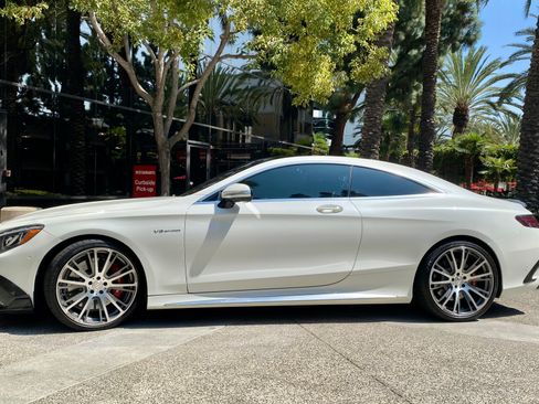 Used 2015 Mercedes-Benz S 63 AMG 4MATIC Coupe image 4