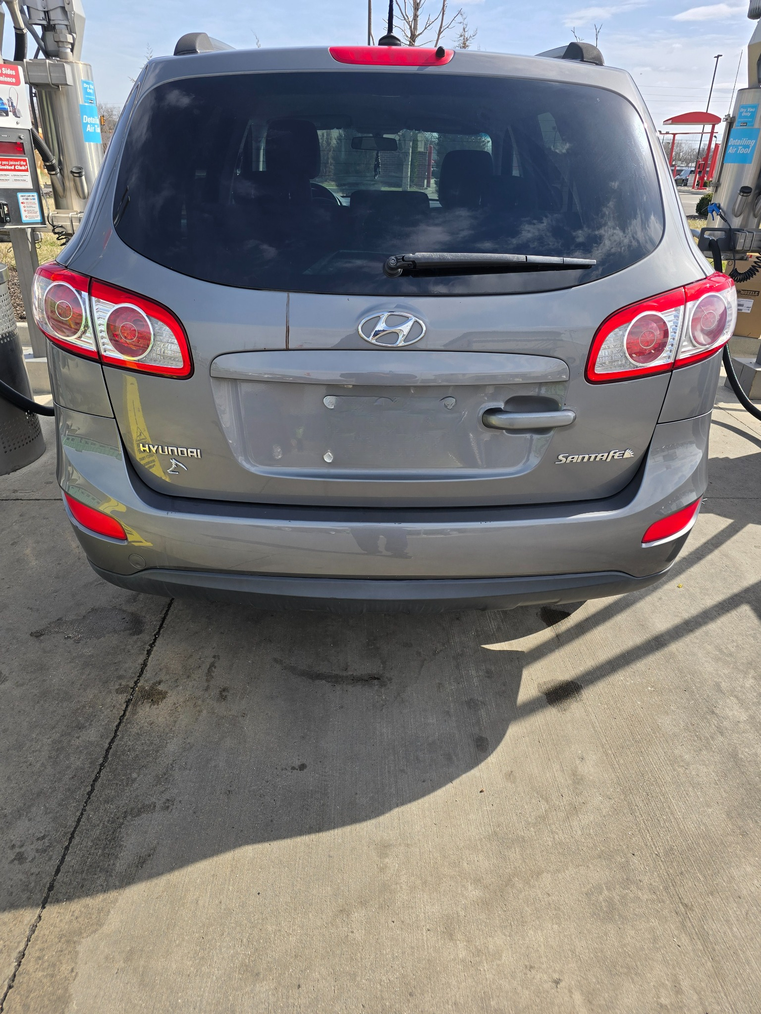 Used 2010 Hyundai Santa Fe GLS FWD image 19