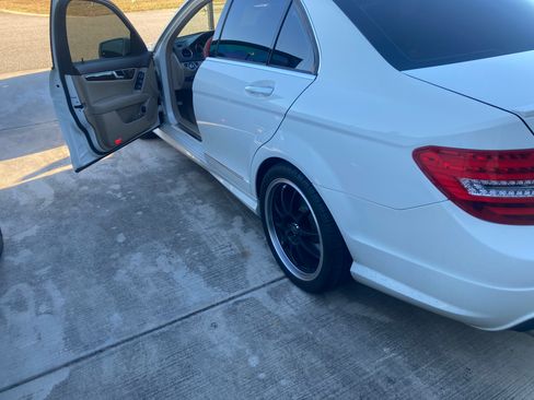 Used 2012 Mercedes-Benz C 250 Sedan image 12