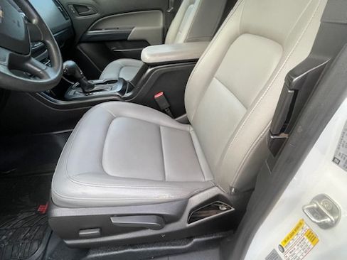 Used 2017 Chevrolet Colorado W/T image 11