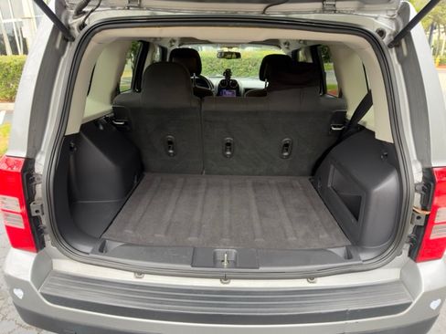 Used 2017 Jeep Patriot Sport w/ Power Value Group image 4