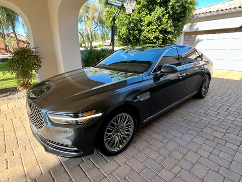 Used 2022 Genesis G90 3.3T Premium image 1