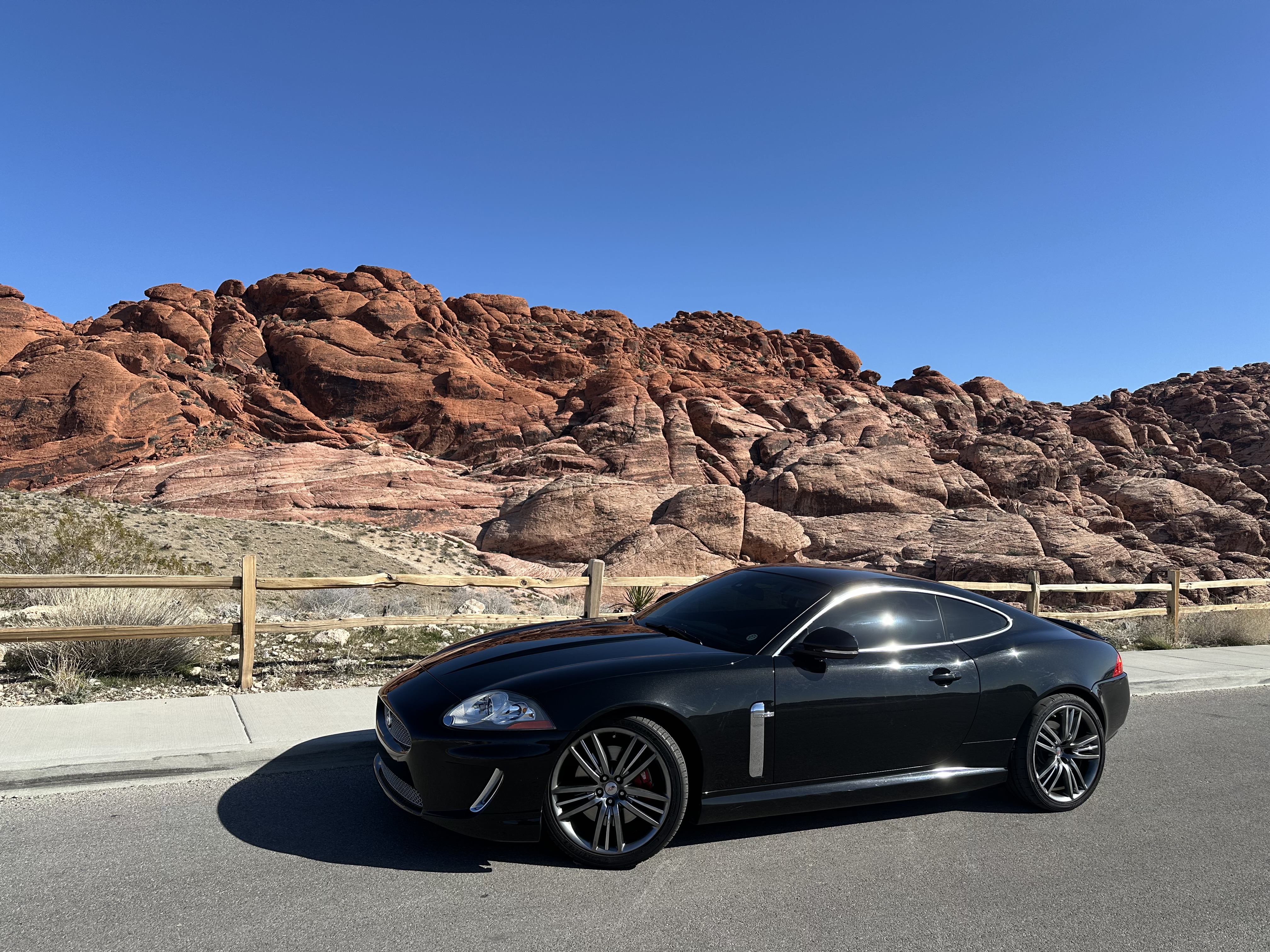 Used 2010 Jaguar XK Coupe RWD image 2