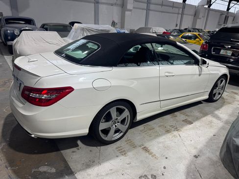 Used 2011 Mercedes-Benz E 550 Cabriolet image 4