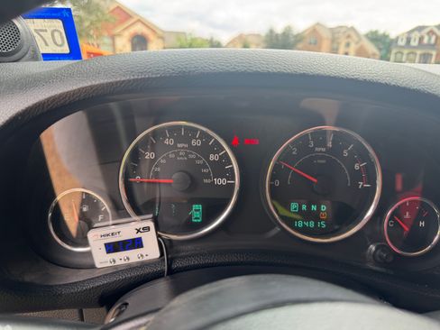 Used 2011 Jeep Wrangler Unlimited Sport w/ Connectivity Group image 10