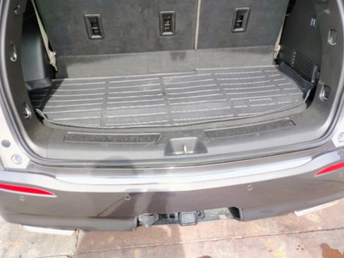 Used 2018 Buick Enclave Premium w/ Trailering Package image 14