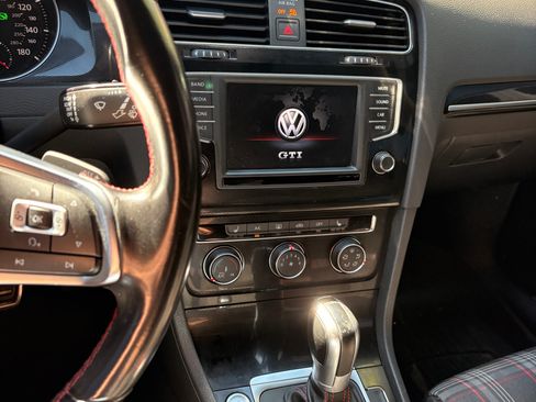 Used 2017 Volkswagen GTI Sport FWD image 10