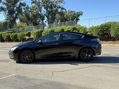 Used 2018 Chevrolet Volt LT w/ LT Driver Confidence Package image 11