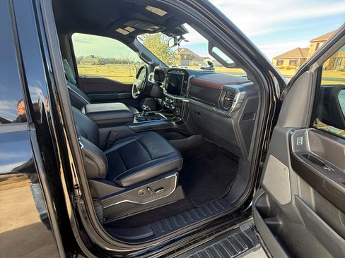 Used 2021 Ford F150 Lariat image 15