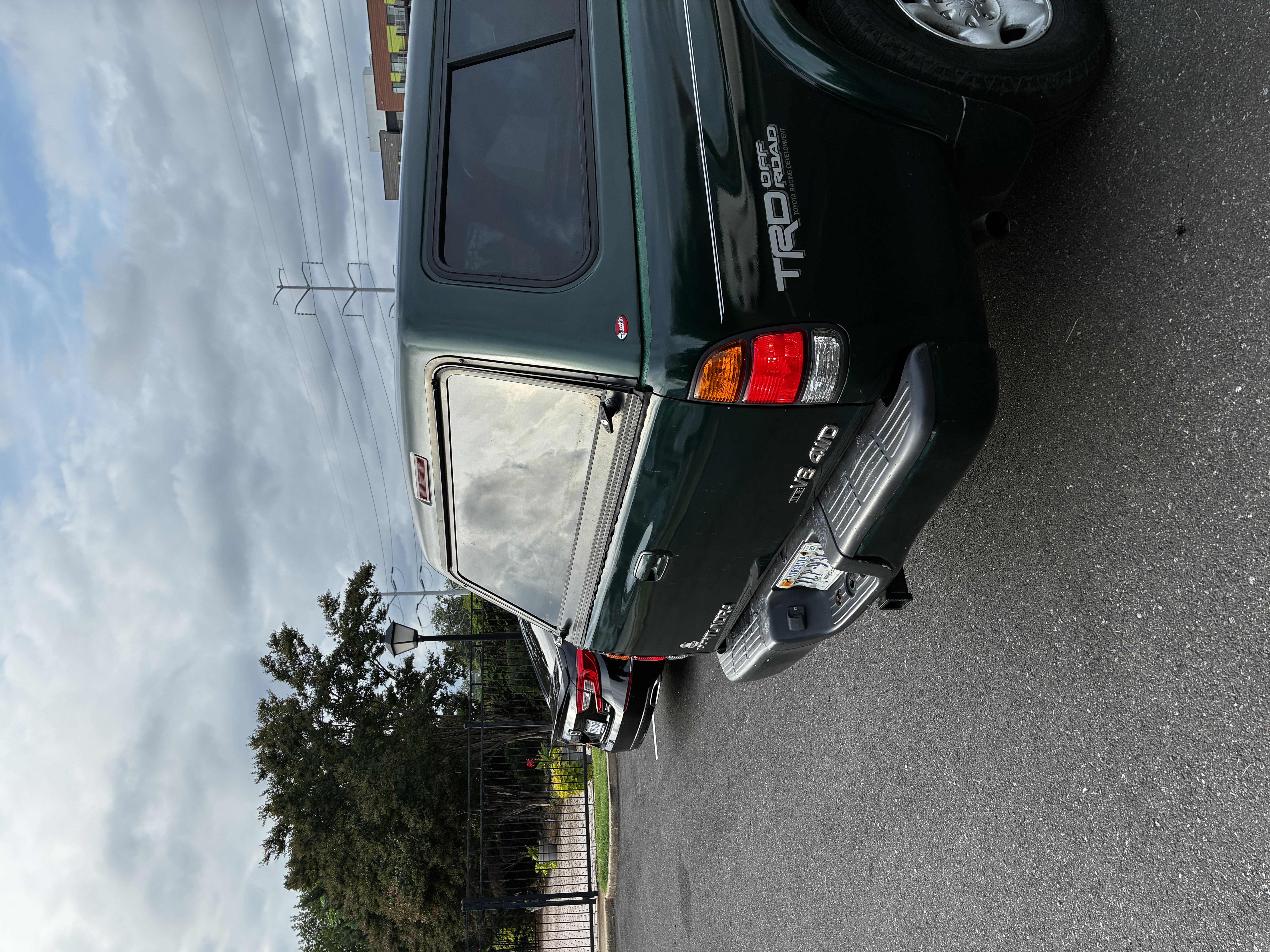 Used 2002 Toyota Tundra Limited w/ Off-Road Pkg AWD/4WD image 16