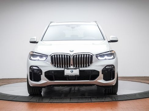 Used 2019 BMW X5 xDrive50i w/ M Sport Package AWD/4WD image 6
