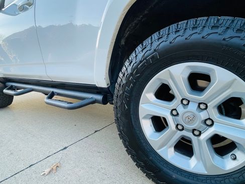 Used 2014 Toyota 4Runner SR5 image 27