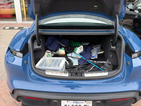 Used 2021 Porsche Taycan Turbo S image 10