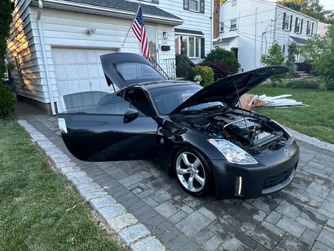 Used 2007 Nissan 350Z Coupe w/ Cargo Convenience Pkg RWD image 13
