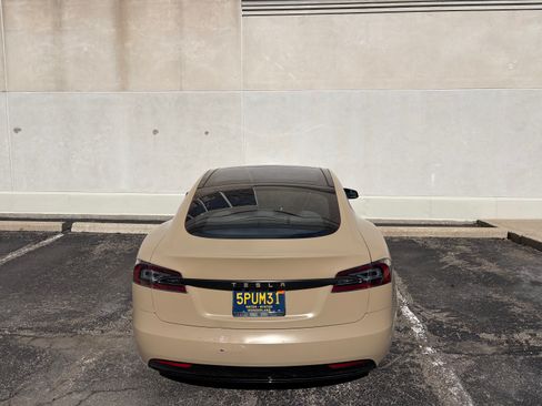 Used 2016 Tesla Model S 90D image 6