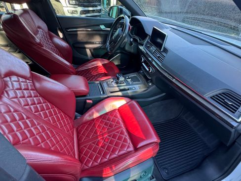 Used 2020 Audi SQ5 Premium Plus w/ Premium Plus Package image 13