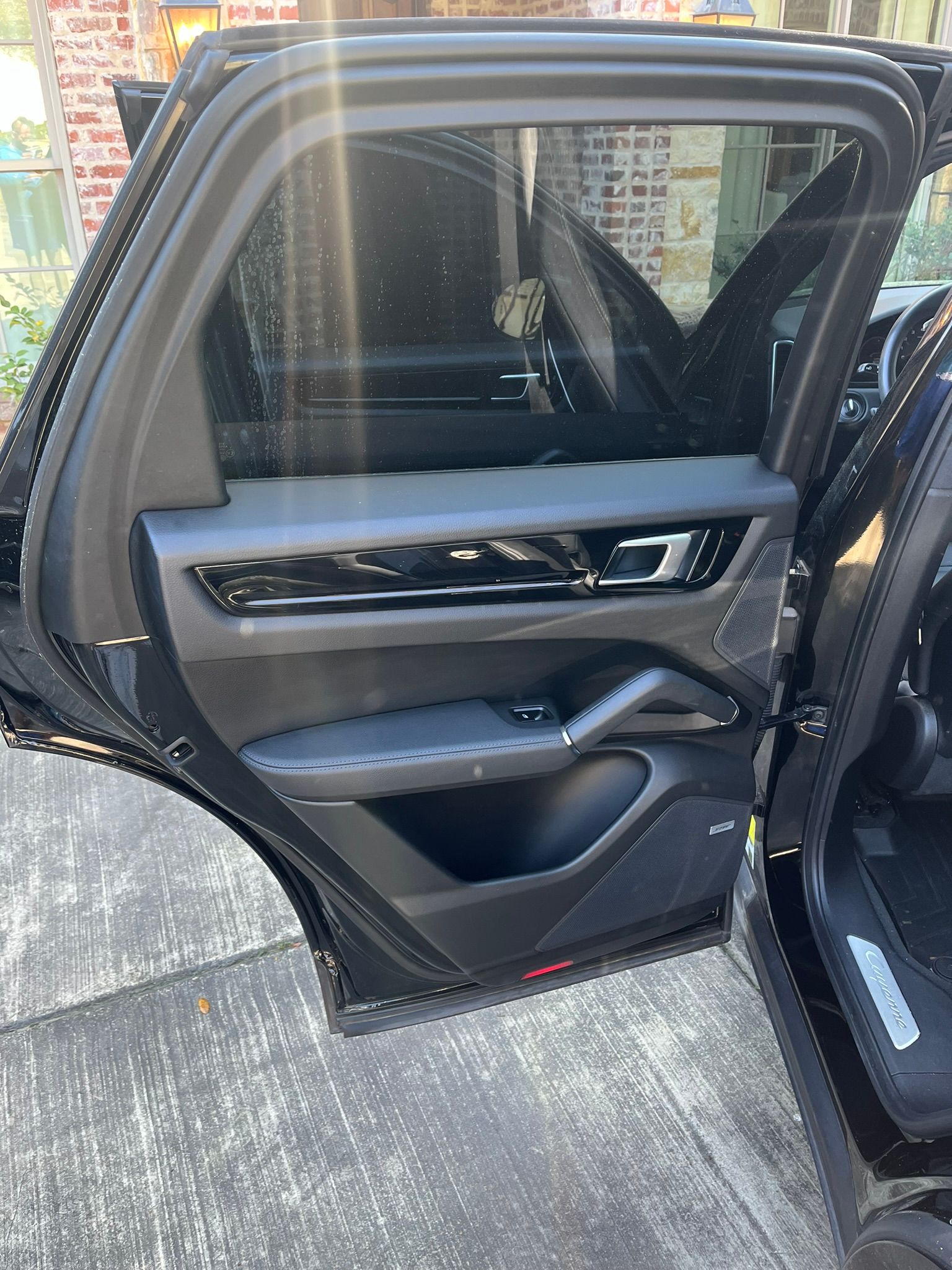 Used 2021 Porsche Cayenne AWD/4WD image 12