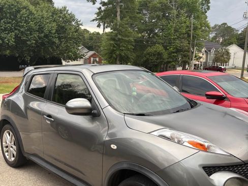 Used 2014 Nissan Juke SL FWD image 5