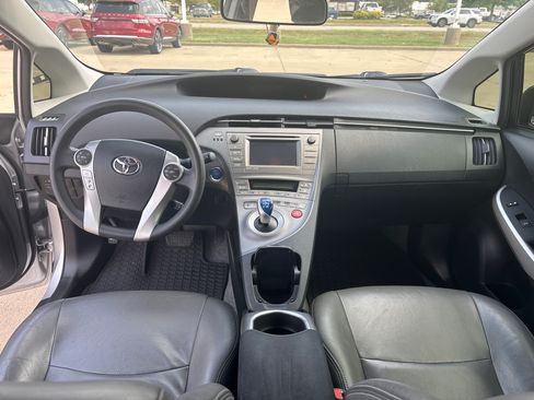 Used 2015 Toyota Prius Three FWD image 10