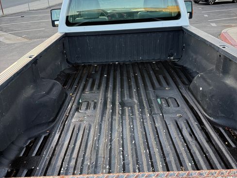 Used 2015 Ford F250 XL w/ Power Equipment Group image 9