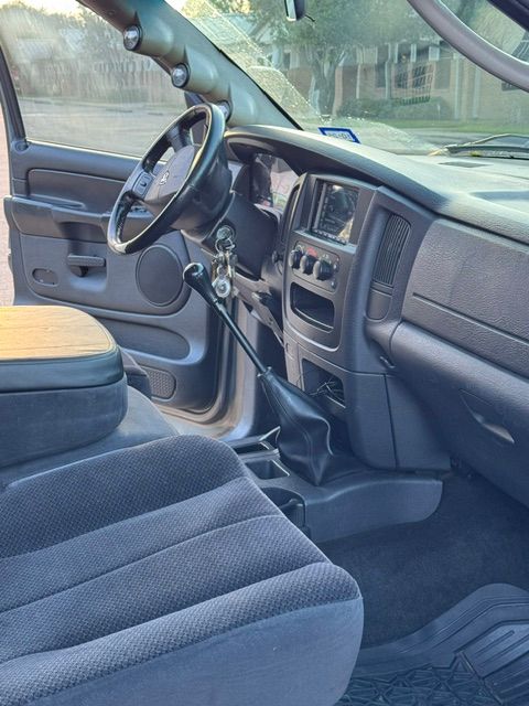 Used 2005 Dodge Ram 2500 Truck SLT RWD image 6