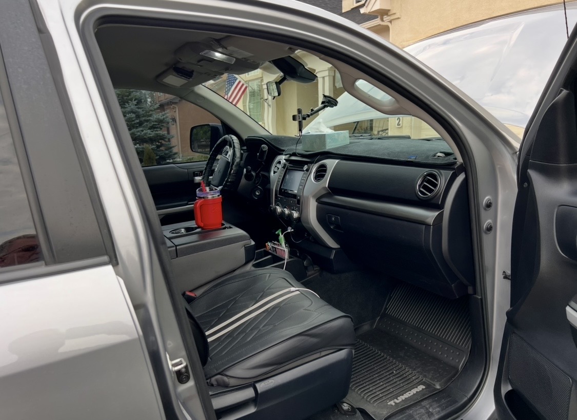 Used 2018 Toyota Tundra SR5 w/ TRD Off Road Package AWD/4WD image 10