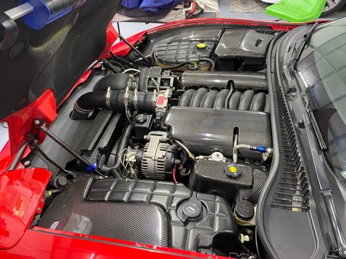 Used 2004 Chevrolet Corvette Z06 w/ Memory Package RWD image 4